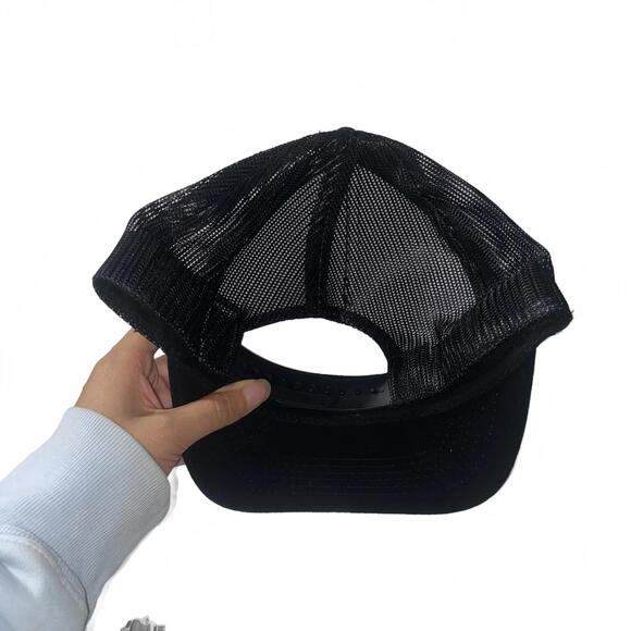 Cabela’s black mesh trucker hat cap neon logo mens one size adjustable NWT - Picture 4 of 4